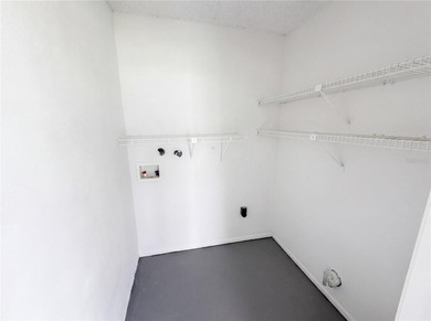 Virtually Staged. Excellent investment opportunity or primary - photo 5