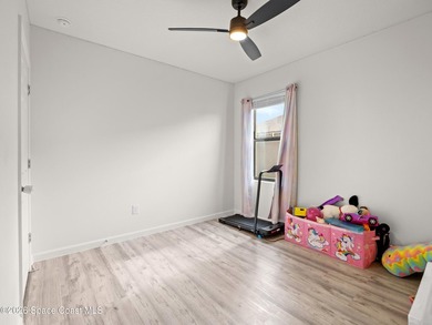 Welcome home to this stunning 2022 Cali Extended model in - photo 36