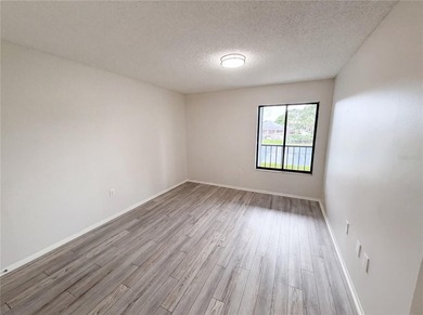 Virtually Staged. Excellent investment opportunity or primary - photo 7