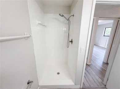 Virtually Staged. Excellent investment opportunity or primary - photo 8
