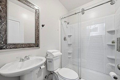 Stunning house on Lake Sinclair! This move in ready property has - photo 38