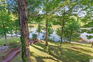 Enjoy lake life at its finest with this beautiful 4-bedroom - photo 38