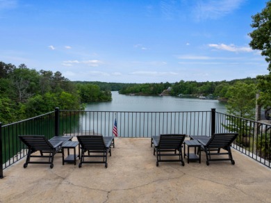 Paved roads lead you to Smith Lake's most iconic home! You won't - photo 38