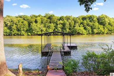 Enjoy lake life at its finest with this beautiful 4-bedroom - photo 40