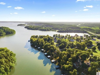 Enjoy lake life at its finest with this beautiful 4-bedroom - photo 50