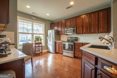 Welcome home to this charming and cozy 2-bedroom, 2-bath home - photo 4