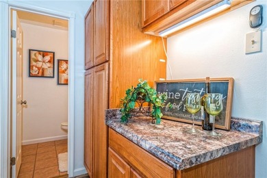 Discover the charm of this refreshed 2-bedroom, 2.5-bathroom - photo 15