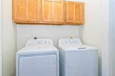 Discover the charm of this refreshed 2-bedroom, 2.5-bathroom - photo 30