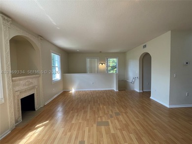 SPACIOUS 2/2 ON 2ND FLOOR IN GATED COMMUNITY OF BELMONT - photo 3