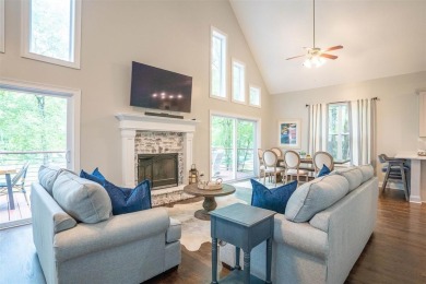 Lake Home For Sale in Eatonton, Georgia