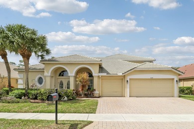 Motivated seller!! Welcome to Hamilton Bay living! This charming - photo 1