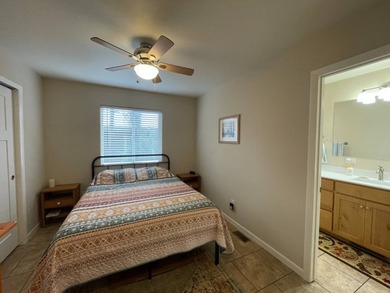 A beautifully appointed park model home that offers everything - photo 7