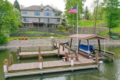 Little Lake Butte des Morts Home For Sale in Appleton Wisconsin