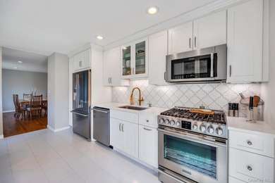 Welcome to 3 Bayberry Drive in the heart of Saint James! This - photo 16