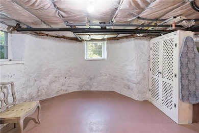 The 6 Brooks Avenue property is ideally located on Aquidneck - photo 27