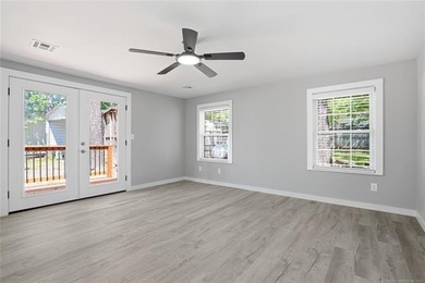 Welcome to 453684 Osage Avenue - a beautiful fully renovated - photo 36
