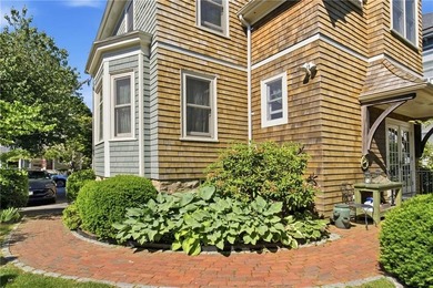 The 6 Brooks Avenue property is ideally located on Aquidneck - photo 39