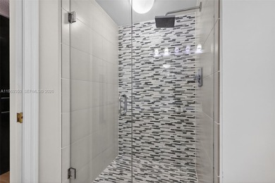 BEAUTIFUL, TOTALLY RENOVATED 2/2 IN DESIRABLE PORTSVIEW AT THE