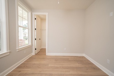 Popular Douglas A plan with 3 main level beds & 2 full baths! - photo 12