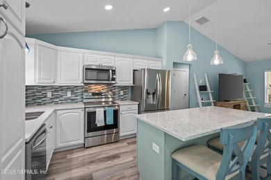 Built in 2022 and thoughtfully designed for comfortable everyday - photo 12