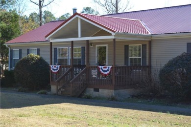 Lake Home For Sale in Lowndesville, South Carolina