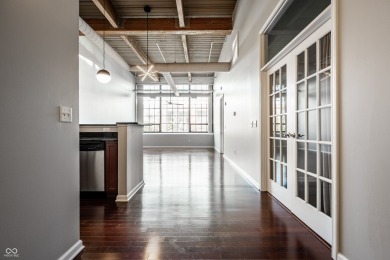 2 Bed/2 Bath/2 Parking Spots!!  **1 year of pre-paid HOA offered