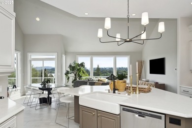 Stunning views, high ceilings and abundant natural light take - photo 15