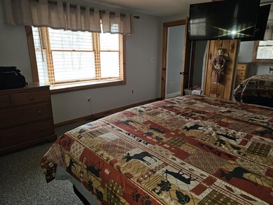Amazing 4 bedroom , completely furnished! Lots of privacy and - photo 17