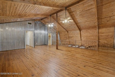 Log-style home on 3.1 country acres in Woolmarket. 3 bed, 2.5 - photo 18