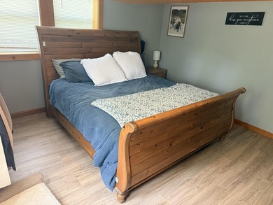 Amazing 4 bedroom , completely furnished! Lots of privacy and - photo 23