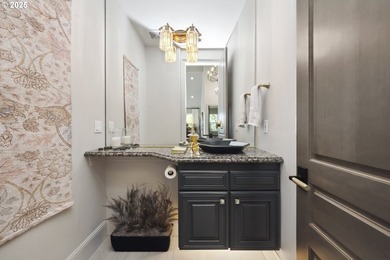 Stunning views, high ceilings and abundant natural light take - photo 23