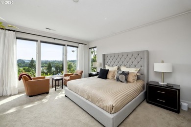 Stunning views, high ceilings and abundant natural light take - photo 24