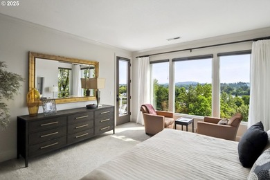 Stunning views, high ceilings and abundant natural light take - photo 26