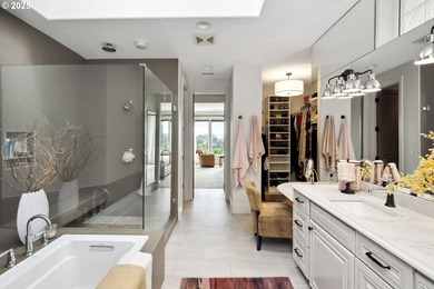 Stunning views, high ceilings and abundant natural light take - photo 28