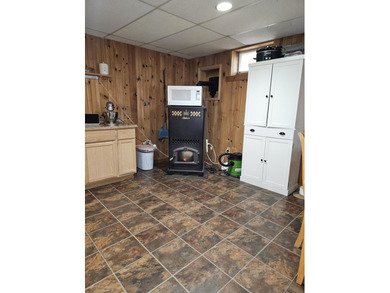 Amazing 4 bedroom , completely furnished! Lots of privacy and - photo 30