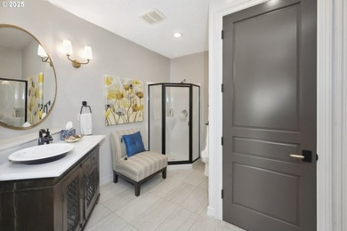 Stunning views, high ceilings and abundant natural light take - photo 33