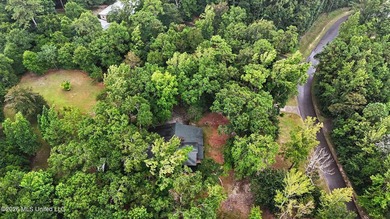 Log-style home on 3.1 country acres in Woolmarket. 3 bed, 2.5 - photo 36