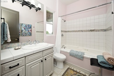 Stunning views, high ceilings and abundant natural light take - photo 38
