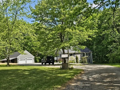 Amazing 4 bedroom , completely furnished! Lots of privacy and - photo 40