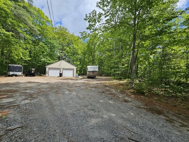 Amazing 4 bedroom , completely furnished! Lots of privacy and - photo 42