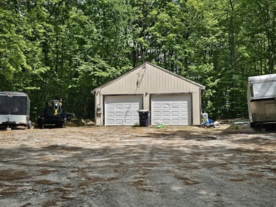 Amazing 4 bedroom , completely furnished! Lots of privacy and - photo 43