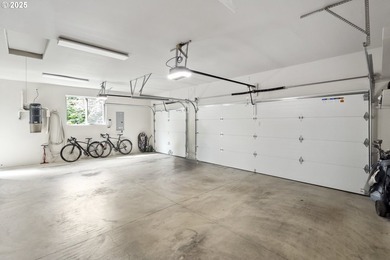 Stunning views, high ceilings and abundant natural light take - photo 43