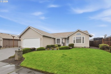 McKenzie River  Home For Sale in Springfield Oregon