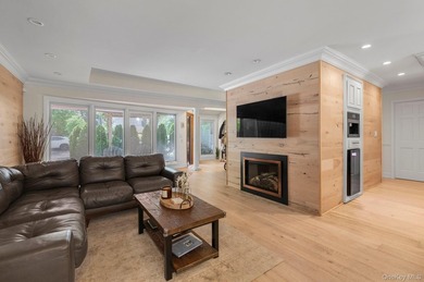 Welcome to 33 Nancy Blvd, an expansive modern and gorgeous - photo 12
