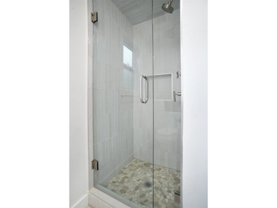 Waterfront Luxury. Fully Reimagined. Move-In Ready. Welcome to - photo 18