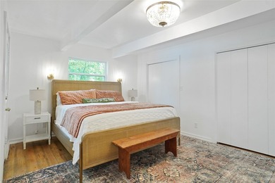 Waterfront Luxury. Fully Reimagined. Move-In Ready. Welcome to - photo 19