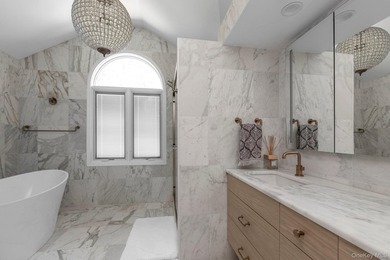 Welcome to 33 Nancy Blvd, an expansive modern and gorgeous - photo 22