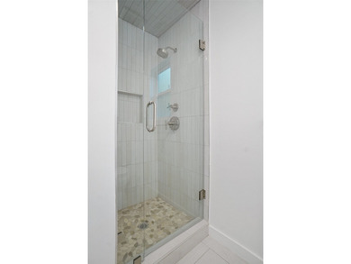 Waterfront Luxury. Fully Reimagined. Move-In Ready. Welcome to - photo 22