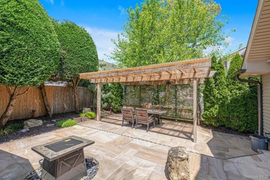 Welcome to 33 Nancy Blvd, an expansive modern and gorgeous - photo 24