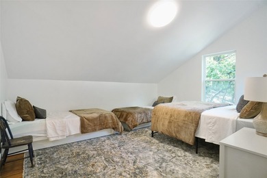 Waterfront Luxury. Fully Reimagined. Move-In Ready. Welcome to - photo 24